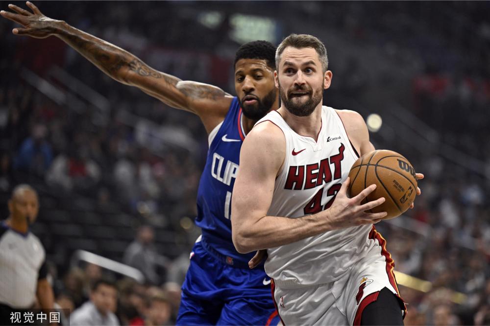 NBA l 无法掌控更衣室 灰熊主帅詹金斯突遭解雇.